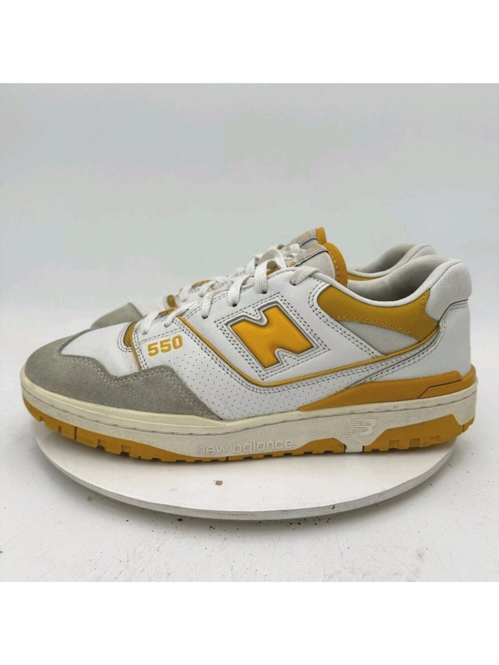 New Balance 550 Men Size 11.5D BB550LA1 Sea Salt Varsity Gold Training Shoes